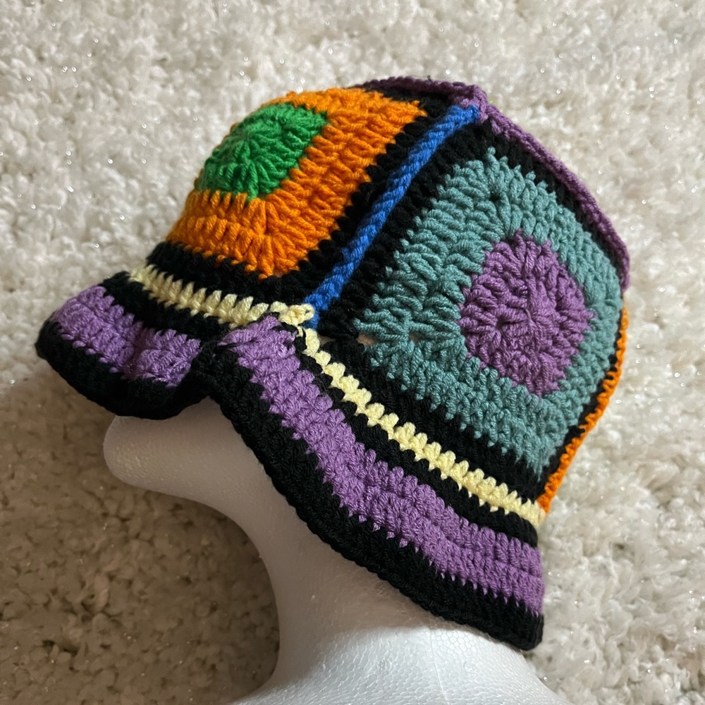 NWOT Crochet Multi Colored Cap - Picture 2 of 5